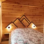 לינה וארוחת בוקר # A Mont Nos'hotes מאלמדי