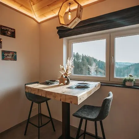 # A Mont Nos'hotes Frühstückspension 3*