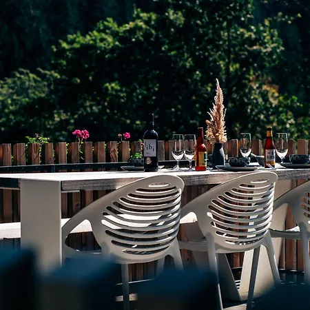 Bed & Breakfast # A Mont Nos'hotes 3*