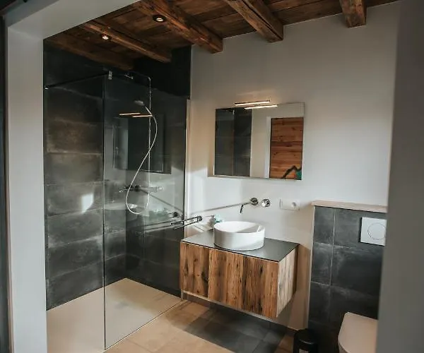 Bed & Breakfast # A Mont Nos'hotes 3*