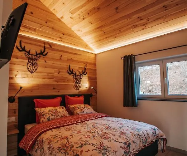 # A Mont Nos'hotes 3*